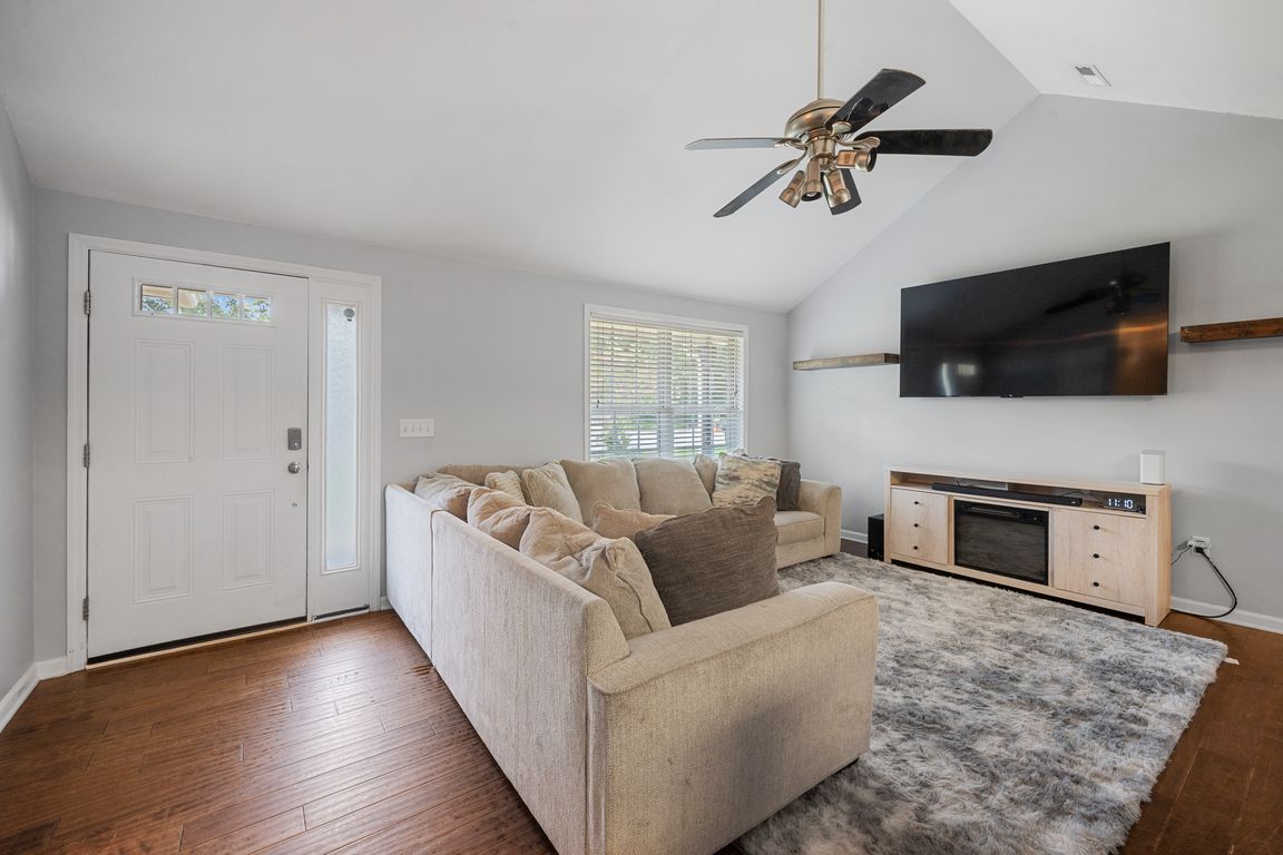 next background image