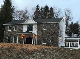 158 Freedom Rd, Pleasant Valley, NY 12569