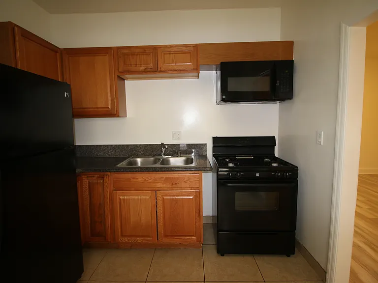 Westmoreland Apartments LLC — Photo 19