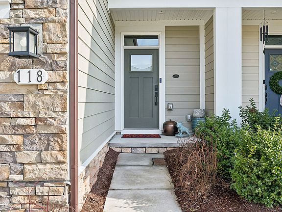 4th image of 118 Great Falls Ct