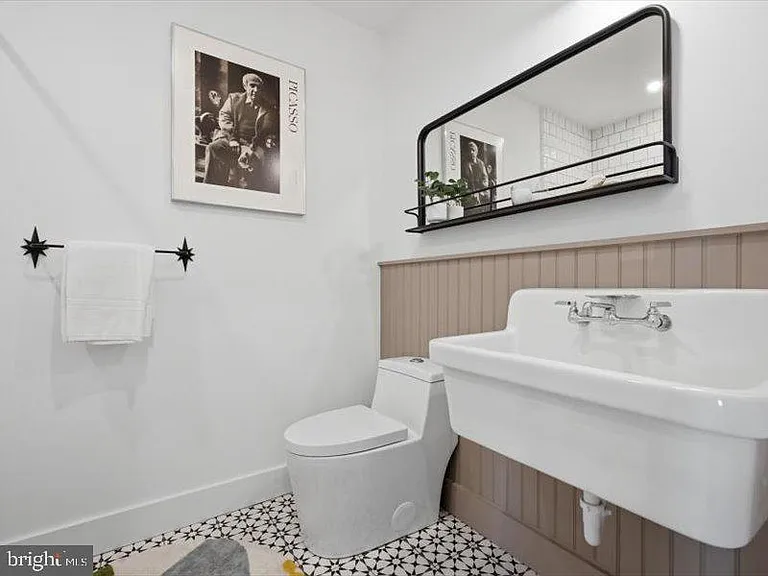 318 Dudley Ave — Photo 19
