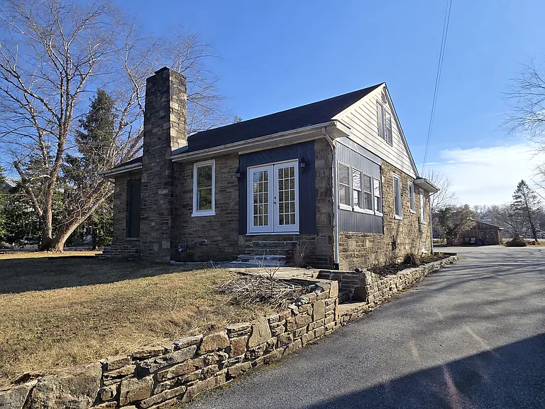 120 W Street Rd — Photo 9