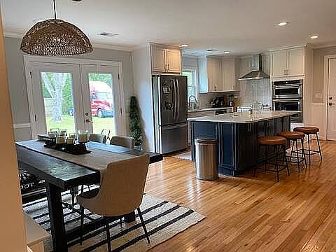 2nd image of 1093 Harbor View Rd