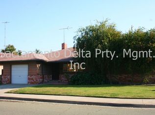 5325 Karbet Way, Sacramento, CA 95822
