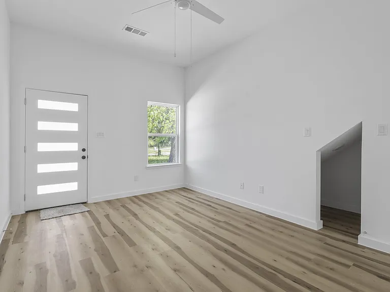 3507 Marshall St #C — Photo 8