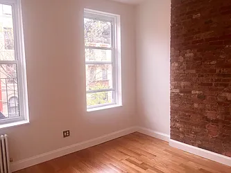 Rented by Urban Real Estate Inc