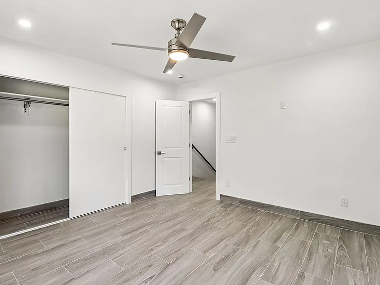 Garrison Townhome Apartments — Photo 38