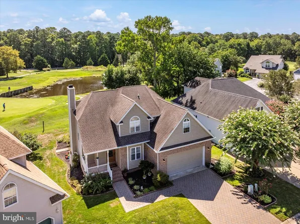 10909 Player Ln, Berlin, MD 21811