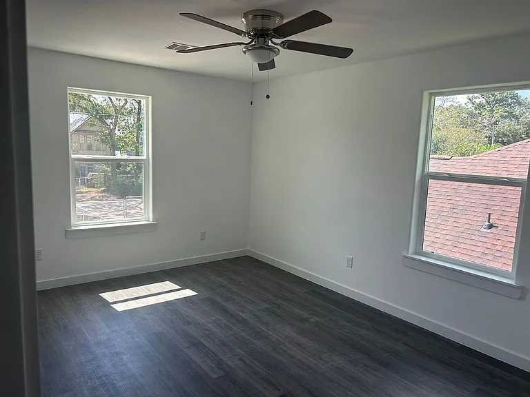 8211 Bigwood St #B — Photo 12