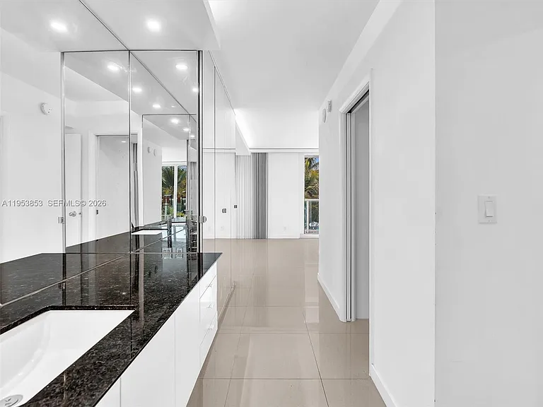 100 Bayview Dr #223 — Photo 35