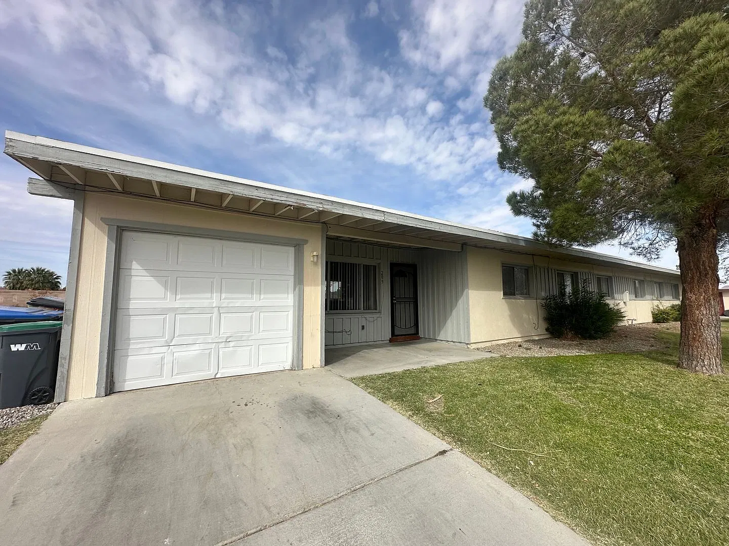 4 Bed/2 Bath Available Now! — Photo 1