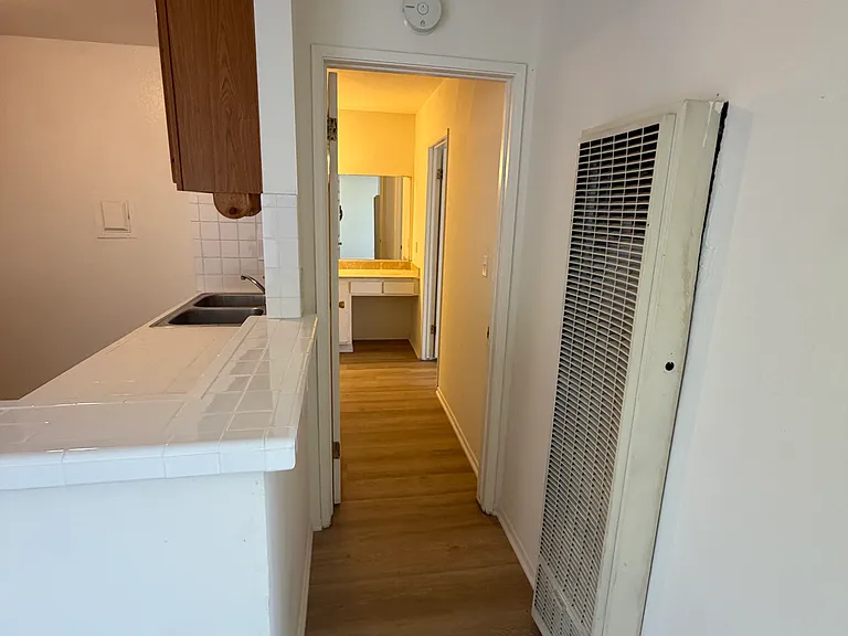 115 W Mountain View Ave #1 — Photo 5