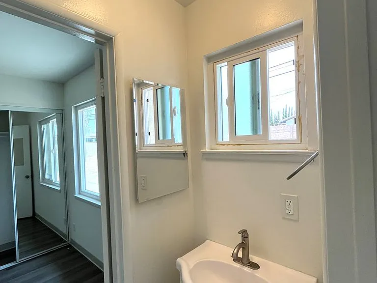 12728 Linnell Ave — Photo 14