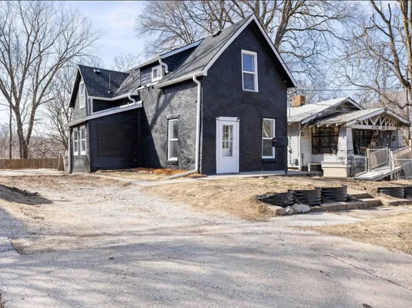 2110 23rd St, Des Moines, IA 50310