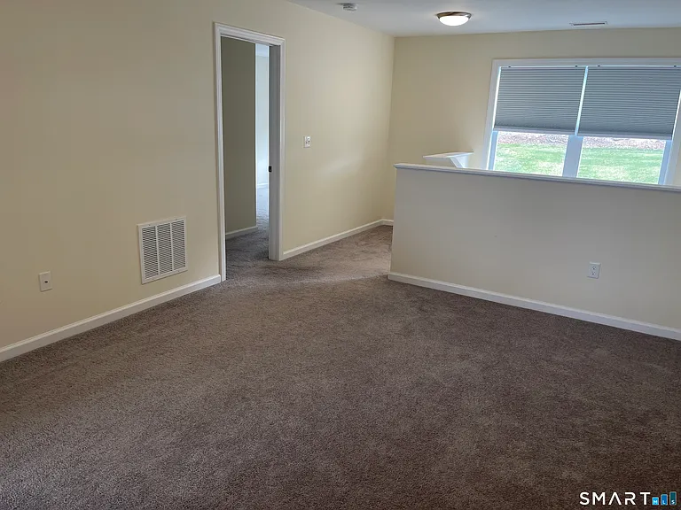 28 Woodside Broadmoor Dr — Photo 12