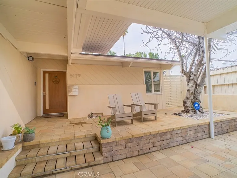 5179 Canoga Ave — Photo 4
