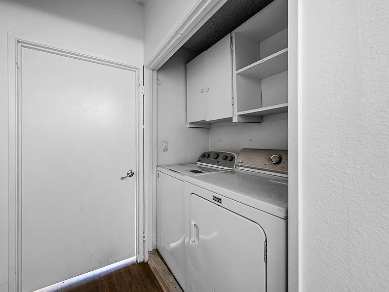 2335 Portland St — Photo 24