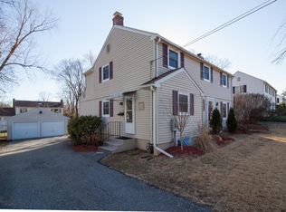 105 Longfellow Dr, Longmeadow, MA 01106