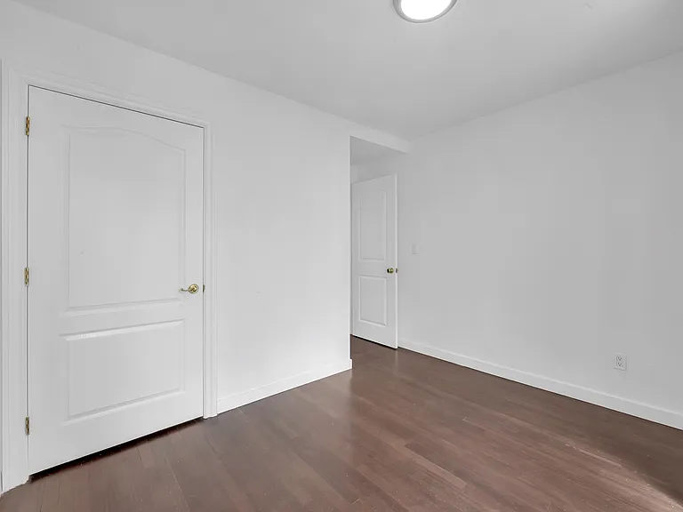 155 W 70th St #11C — Photo 9