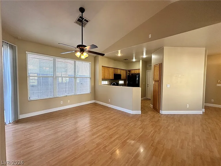 8033 Arcadian Ln — Photo 21
