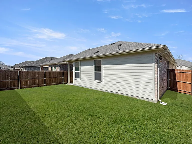 3311 Dahlia Dr — Photo 25