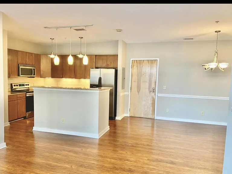 863 Flynn St #204 — Photo 4