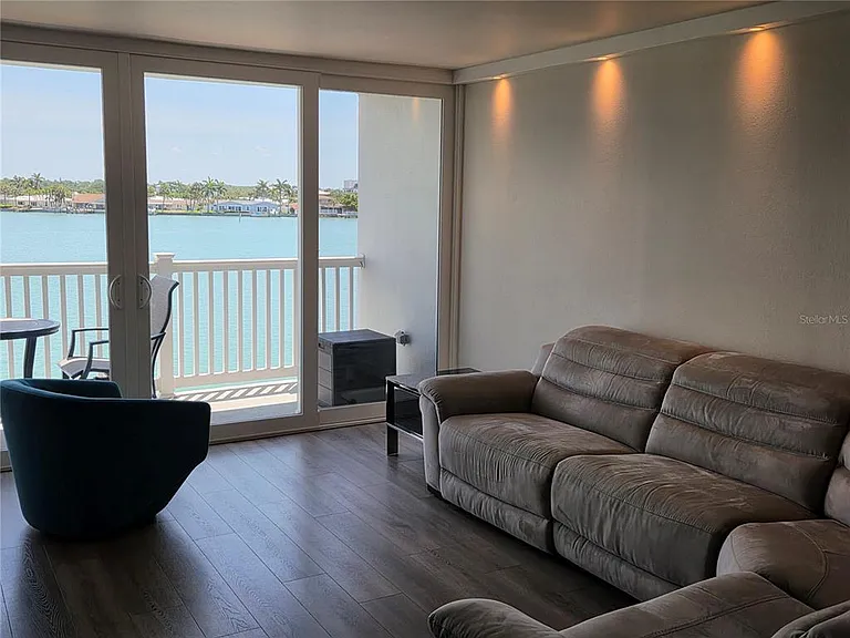 500 Treasure Island Cswy #307 — Photo 16