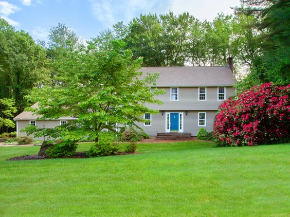 41 Blue Ridge Drive, Simsbury, CT 06089