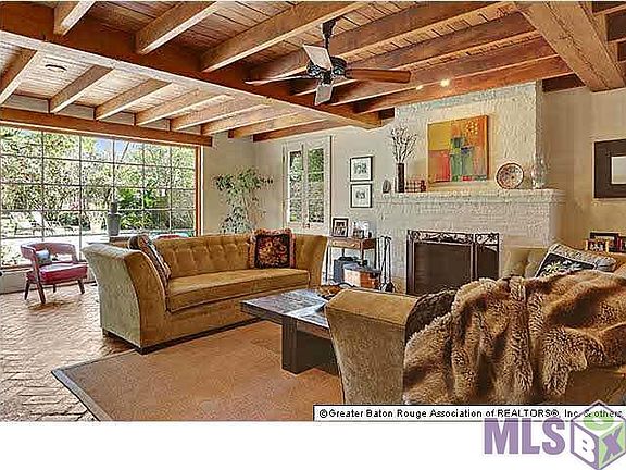4th image of 2639 E Lakeshore Dr