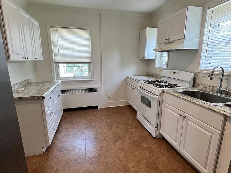 9409 Belair Rd — Photo 6