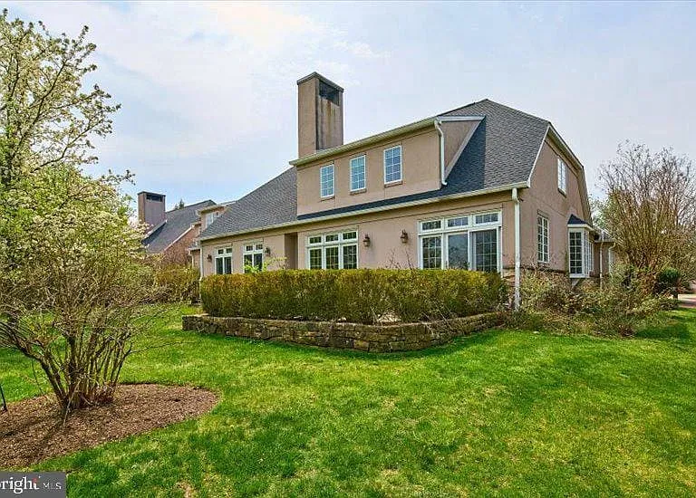 12 Windermere Way — Photo 36