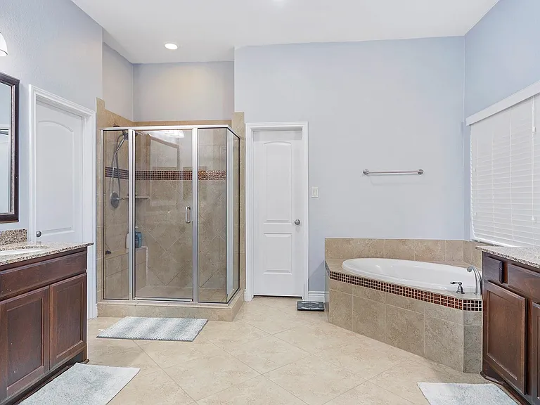 27815 Colonial Point Dr — Photo 21