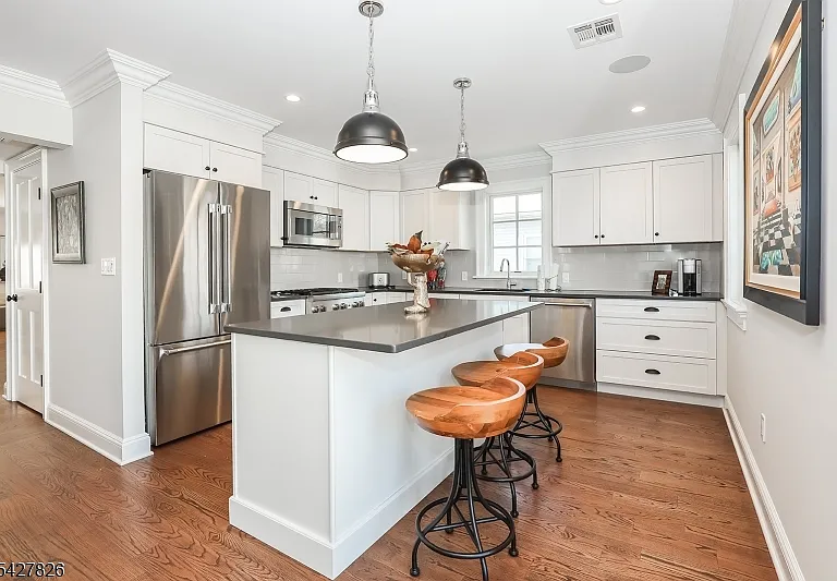 113 Washington St #A — Photo 8