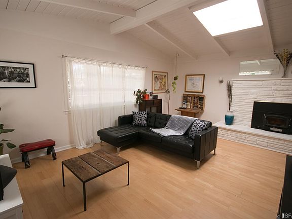 5th image of 444 Los Altos Dr