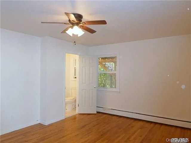 538 E Walnut St — Photo 17