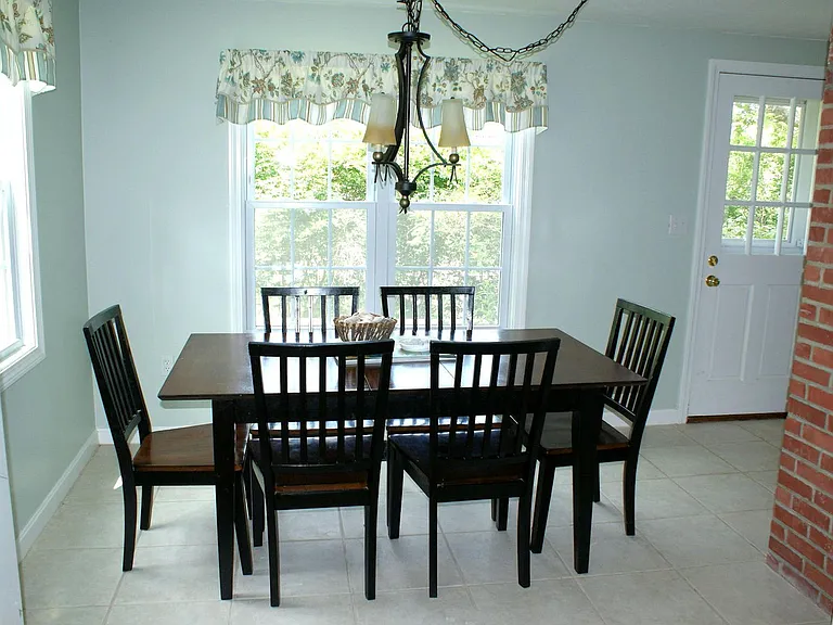 12 Captain Paine Rd — Photo 2