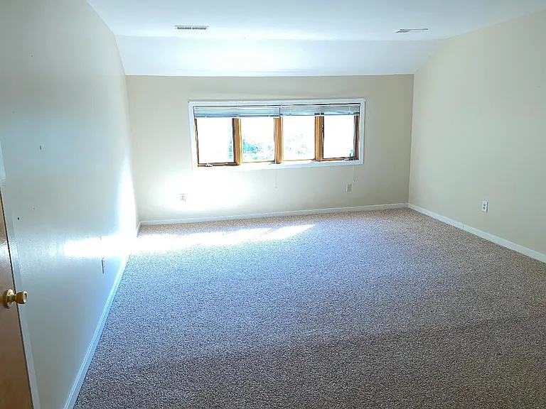 111 Falcon Ln — Photo 21
