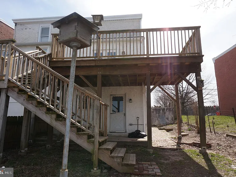 535 Sandy St — Photo 18