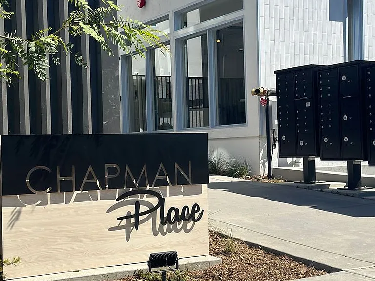 Chapman Place — Photo 40