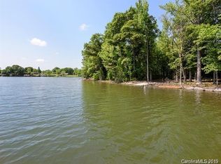 822 Armstrong Rd, Gastonia, NC 28012