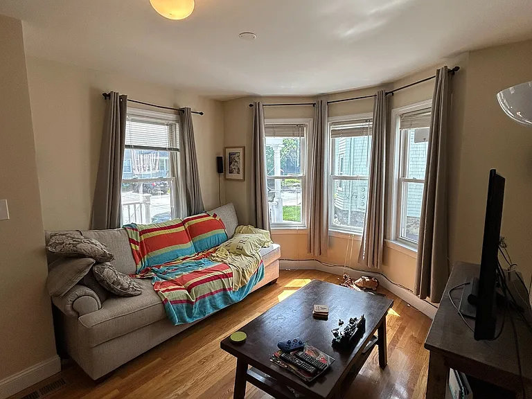 87 Madison Ave — Photo 4