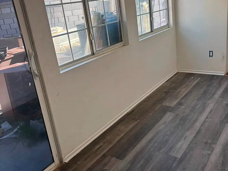 1334 W Avenue H9 — Photo 5