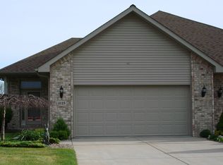 4115 Creekwood Cir, Bay City, MI 48706