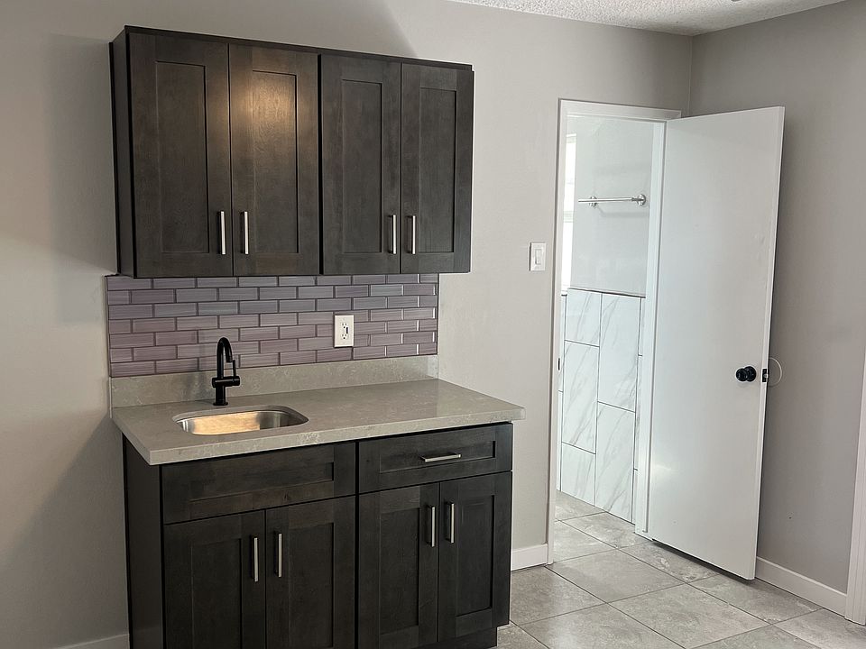 2nd image of 2713 Merritt Ave #2
