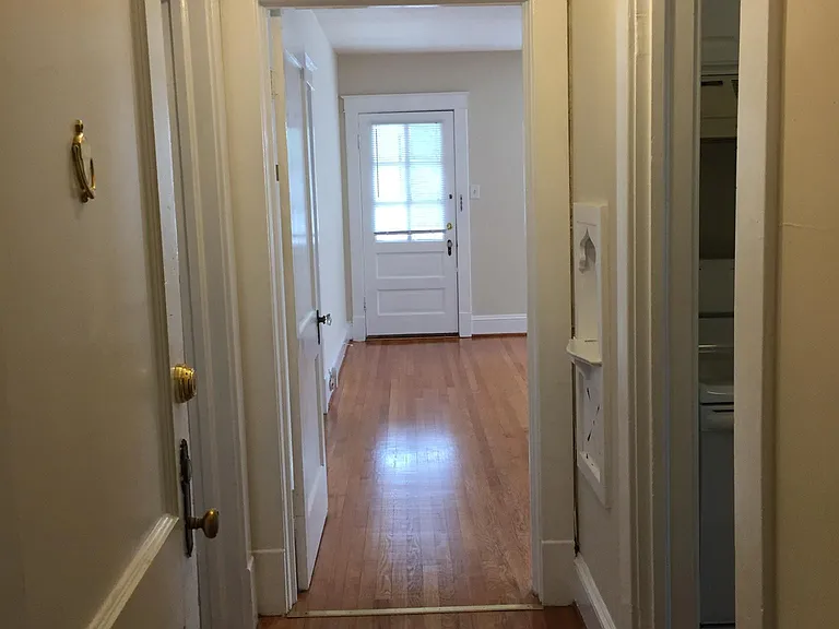 601 Hinsdale St #2 — Photo 4