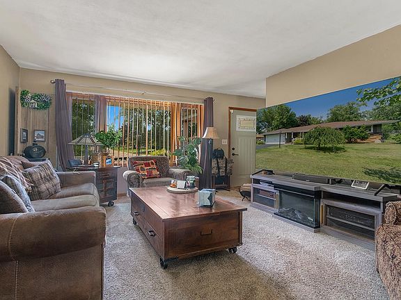 4th image of 2812 Teton Dr
