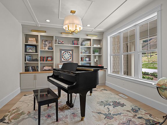 3rd image of 8283 S Sunridge View Ln