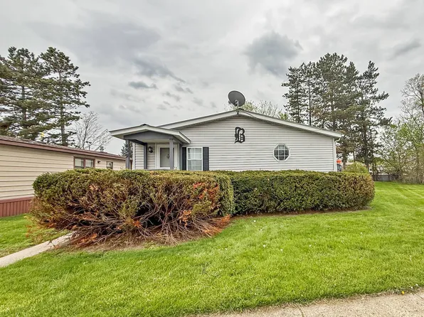 459 Lawrence St, Portland, MI 48875