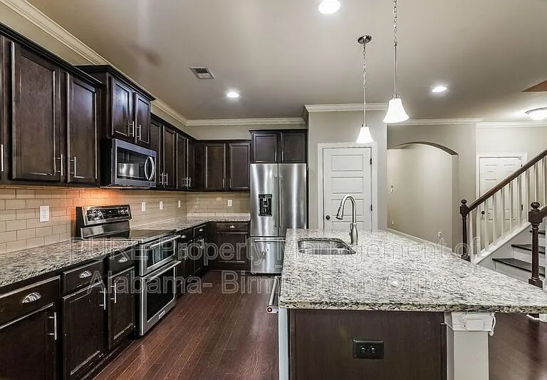 220 Chelsea Station Dr — Photo 13