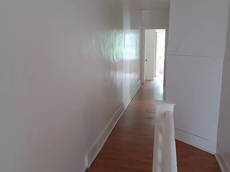 131 E Coulter St — Photo 2